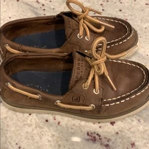 Sperry boat shoes